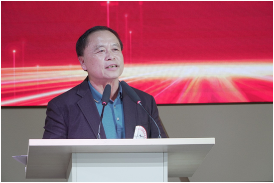 海南現(xiàn)代科技集團黨委書記、董事長邢詒川。符敦孝攝