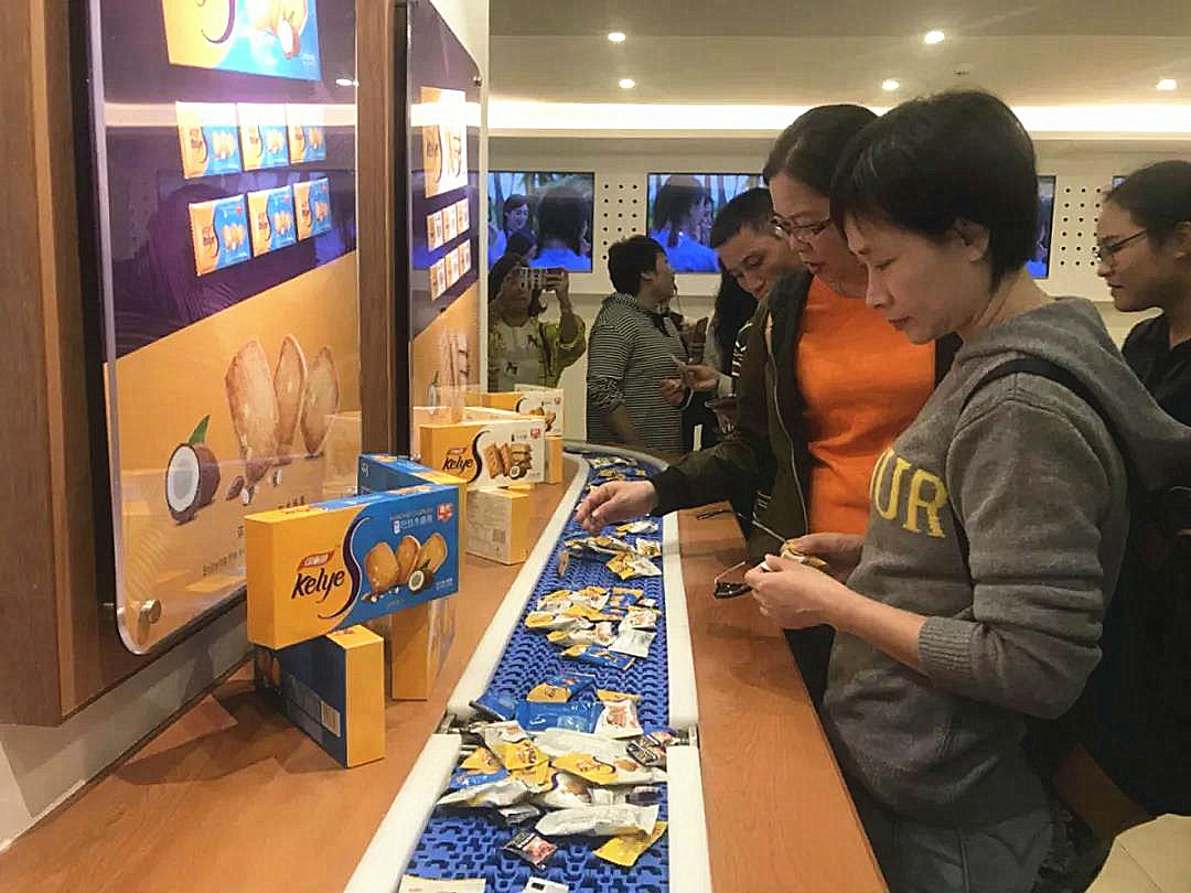 2018全國百家電臺(tái)全媒體海南行走進(jìn)春光椰子王國 感受海南椰子產(chǎn)業(yè)新變化.jpg